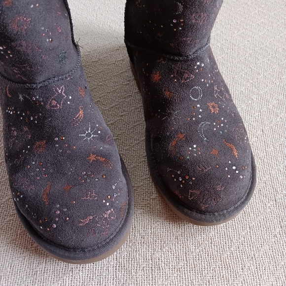 UGG ♡ zodiac suede winter boots celestial star moon - Picture 6 of 12
